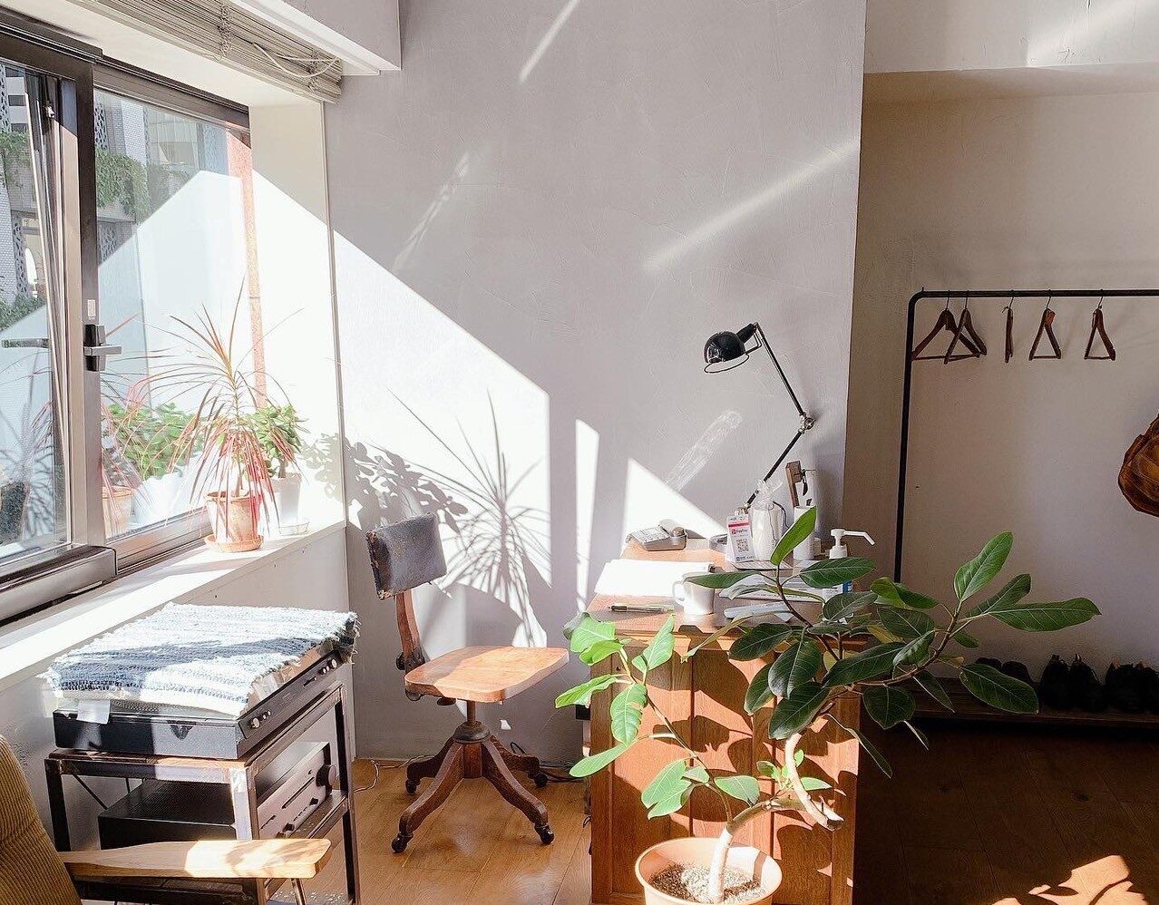 LINE_ALBUM_店内イメージ、サロンロゴ_250430_8